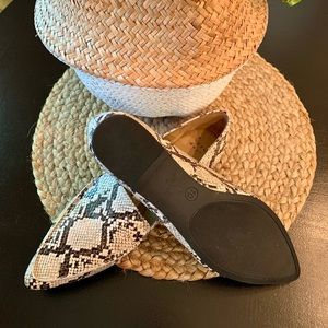 Snakeskin flats